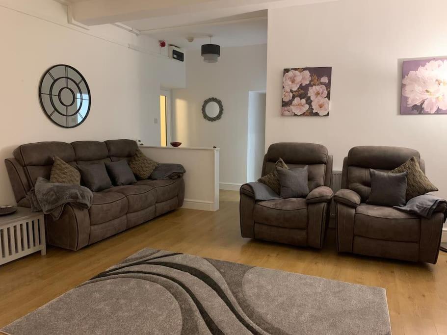 Historic Picturesque Apartment פמברוק מראה חיצוני תמונה